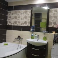 idée d'une belle salle de bain de style avec photo de la baignoire d'angle