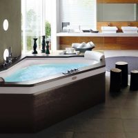 version du design moderne de la salle de bain avec une baignoire d'angle photo