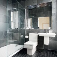 version du beau style d'une grande photo de salle de bain