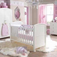 version d'une belle conception d'une crèche pour une photo de fille