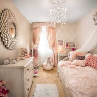 l'idée d'un bel intérieur de chambre d'enfant pour une photo de fille