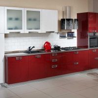 Exemple d'un intérieur de cuisine lumineux de 8 m²