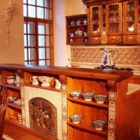 un exemple d'application du style russe dans une belle image de décoration d'appartement