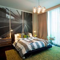 idée d'un intérieur de chambre insolite pour une photo de jeune homme