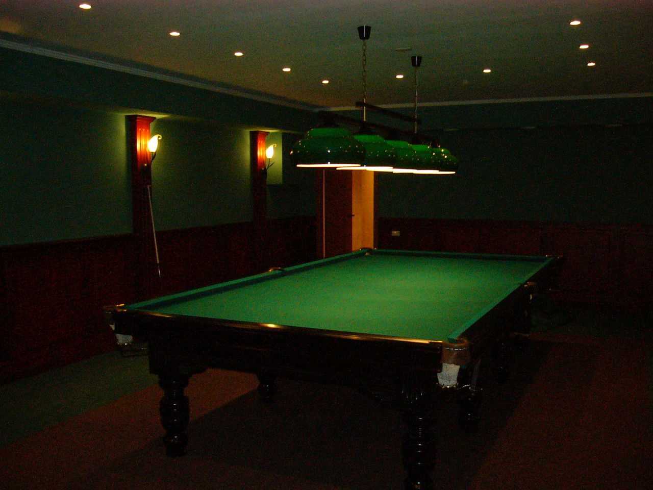 idea del diseño brillante de la sala de billar