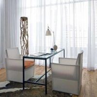 idée d'utiliser des rideaux modernes dans une salle de photo au design lumineux