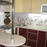 Un exemple d’intérieur de cuisine lumineux de 8 m²