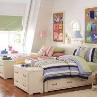 version du style lumineux d'une chambre d'enfants pour deux filles photo