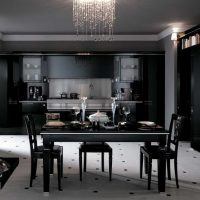version du style insolite de l'appartement sur la photo de style roman