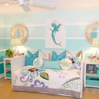 version de l'intérieur inhabituel de la chambre à coucher pour la fille dans une image de style moderne