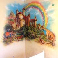 variante du bel intérieur de la maison aux murs peints photo