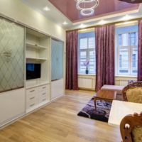 plafond à deux niveaux