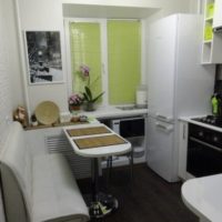 intérieur d'une petite cuisine de 6 m²