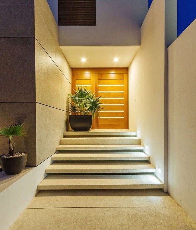 porche y escaleras de hormigón