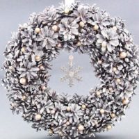 guirlande de noël de cônes