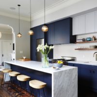 conception de cuisine studio avec bar