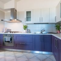 juego de cocina violeta de 5 metros cuadrados