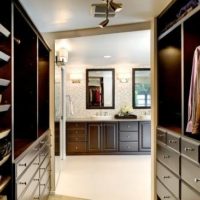 dressing design devant la salle de bain