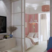 idée de conception inhabituelle d’une chambre d’enfant pour une photo de fille