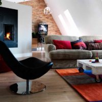 version de l'intérieur inhabituel de la salle dans la photo de style scandinave