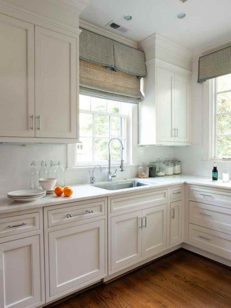 La idea de un diseño de cocina inusual de 10 m2. n series 44