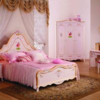 exemple d’un beau style de chambre d’enfant pour photo de fille