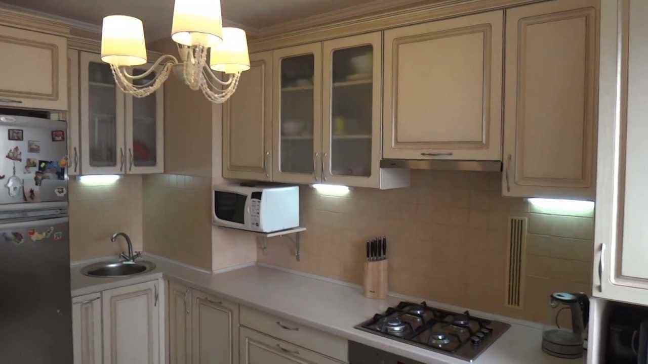 Un ejemplo de un diseño inusual de una cocina de 10 m2. n series 44
