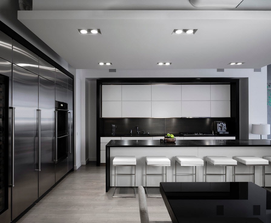 set de cuisine noir high-tech