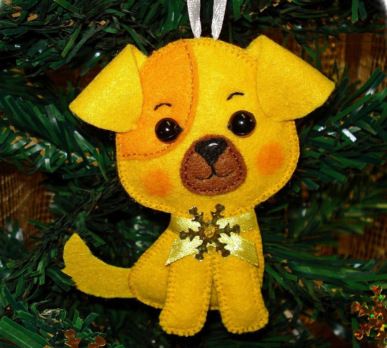 Chien jouet de Noël