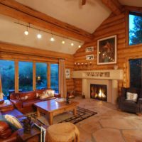 possibilité d'utiliser un beau poêle russe dans un décor moderne