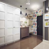 L'idée d'un couloir intérieur inhabituel dans une maison privée photo