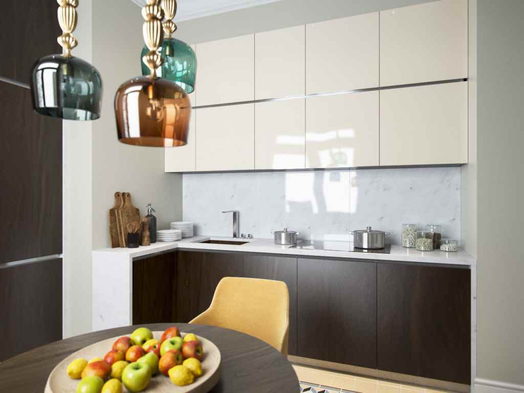 variante de una hermosa decoración de la cocina 10 metros cuadrados. n series 44