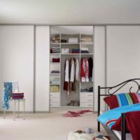 l'idée d'un style lumineux d'une chambre d'enfants pour une photo de fille