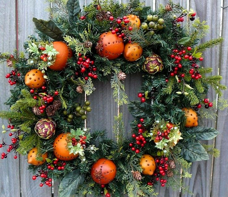 couronne de noël de conifères