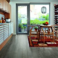 stratifié gris à l'intérieur pour la maison