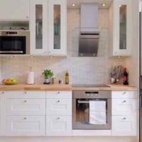 Un ejemplo del hermoso estilo de la cocina es de 10 metros cuadrados. n series 44 fotos