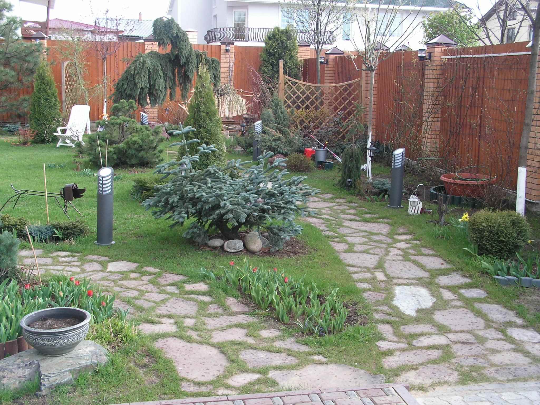 possibilité d'utiliser des allées de jardin lumineuses pour l'aménagement paysager