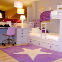 possibilité d'utiliser une couleur lilas brillante dans l'image du décor