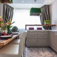 cuisine design avec fenêtre et tulle clair