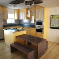 intérieur d'une petite cuisine