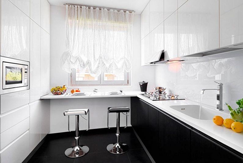 cortinas en una cocina rectangular