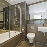 salle de bain design avec penderie
