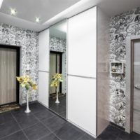 papier peint pour le couloir petit