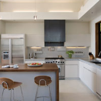 diseño de interiores de cocina rectangular