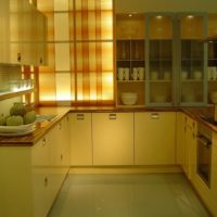 cocina rectangular hermoso interior
