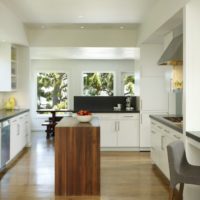 cocina rectangular interior moderno