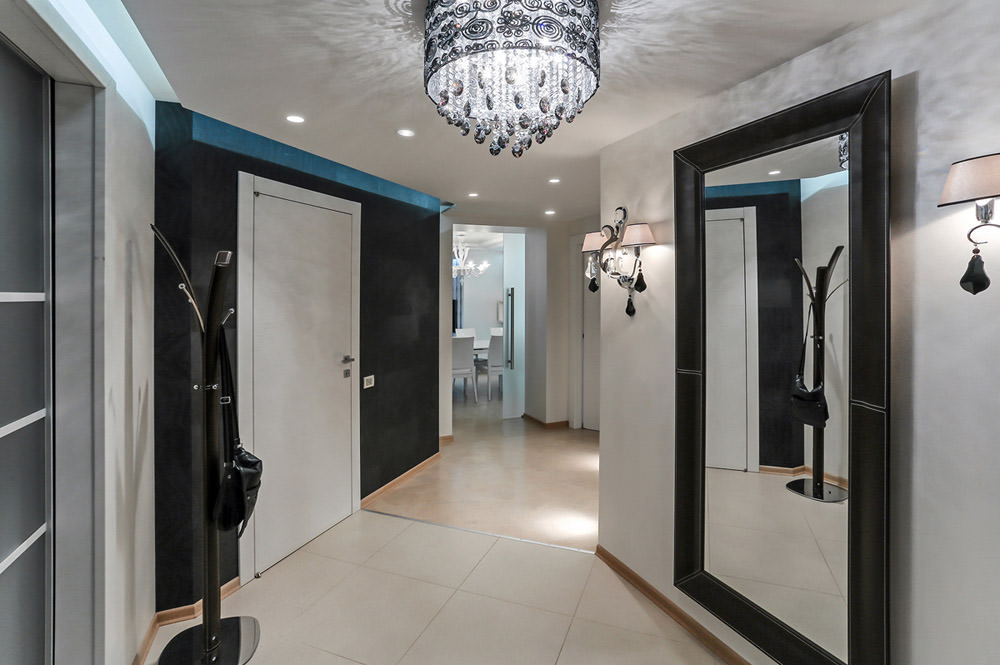 conception de couloir avec miroir