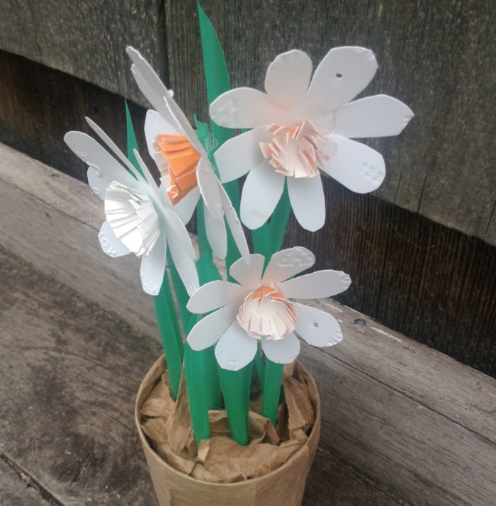 Fleurs en plastique bricolage