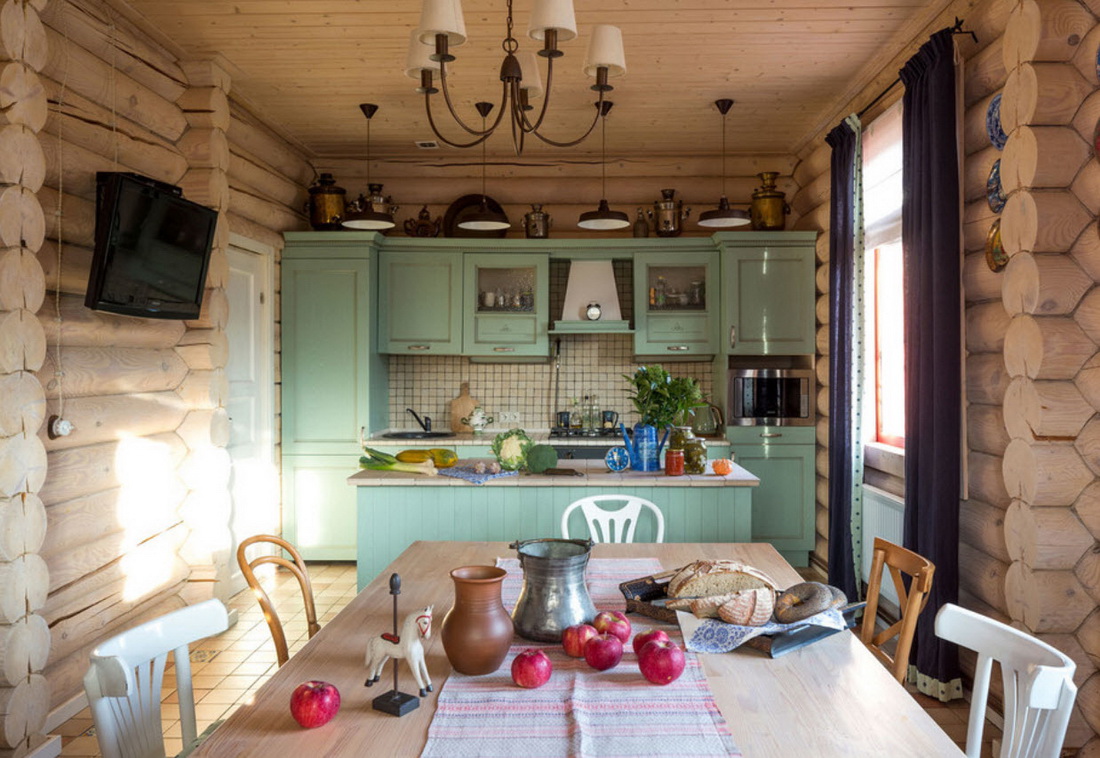 Salon en bois rond de style provençal