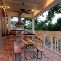 Style minimaliste à l'intérieur de la terrasse du pays